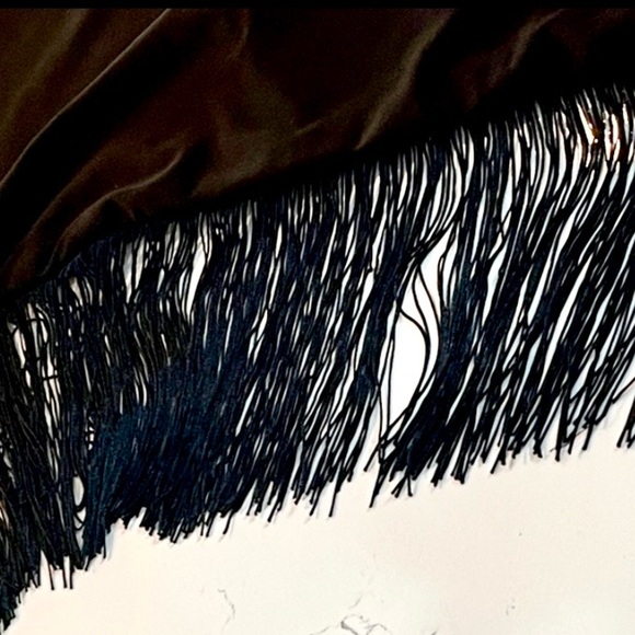 Liar’s Club Misfit Women’s Black Long Fringe Sleeve Ghost Bella Top Size L NWT - Picture 4 of 10